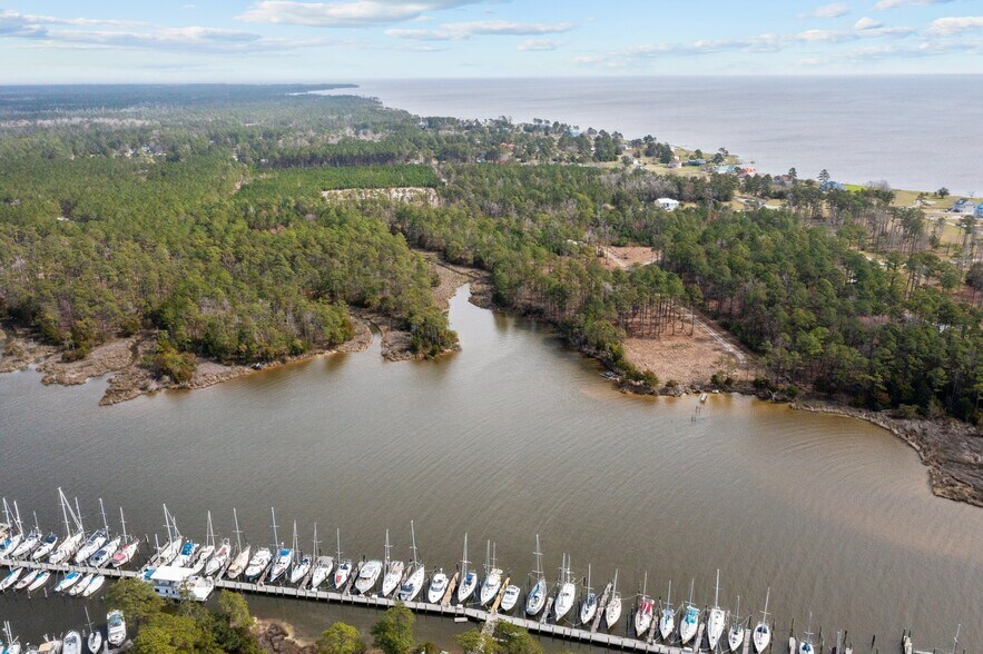 More Photos Of 604 Shorey Dr, Oriental Land For Sale