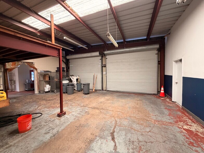 More Photos Of 1232 Broadway Ave, Seaside Storefront For Lease