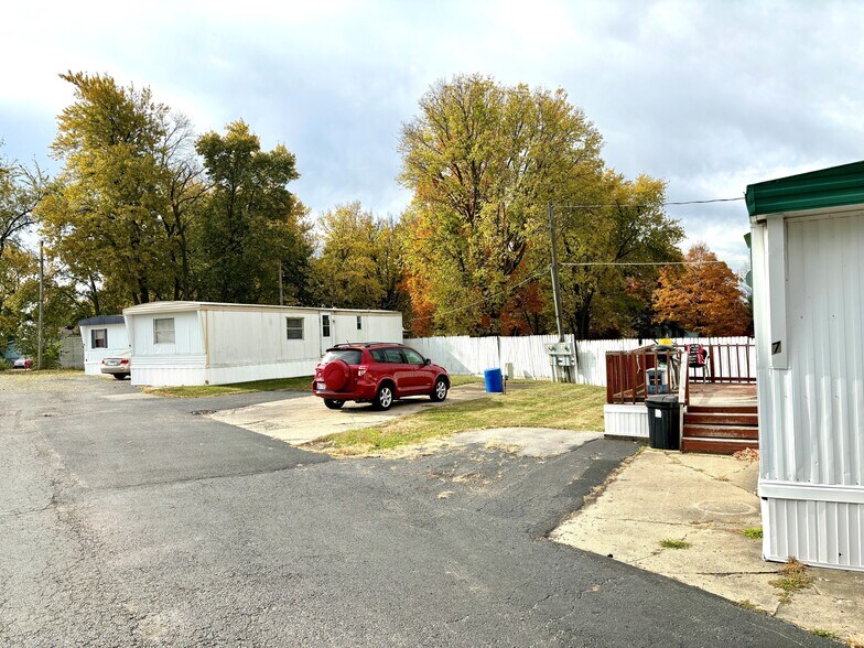 More Photos Of Reagan Drive, Eureka Manufactured Housing Mobile Home Park For Sale