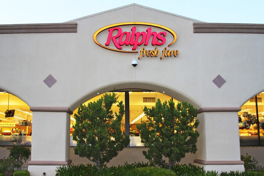 More Photos Of 3815-3963 E Thousand Oaks Blvd, Westlake Village Unknown For Lease