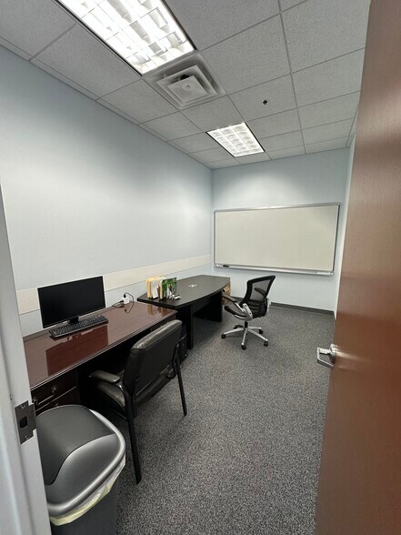 More Photos Of 4229 Lafayette Center Dr, Chantilly Office For Sale