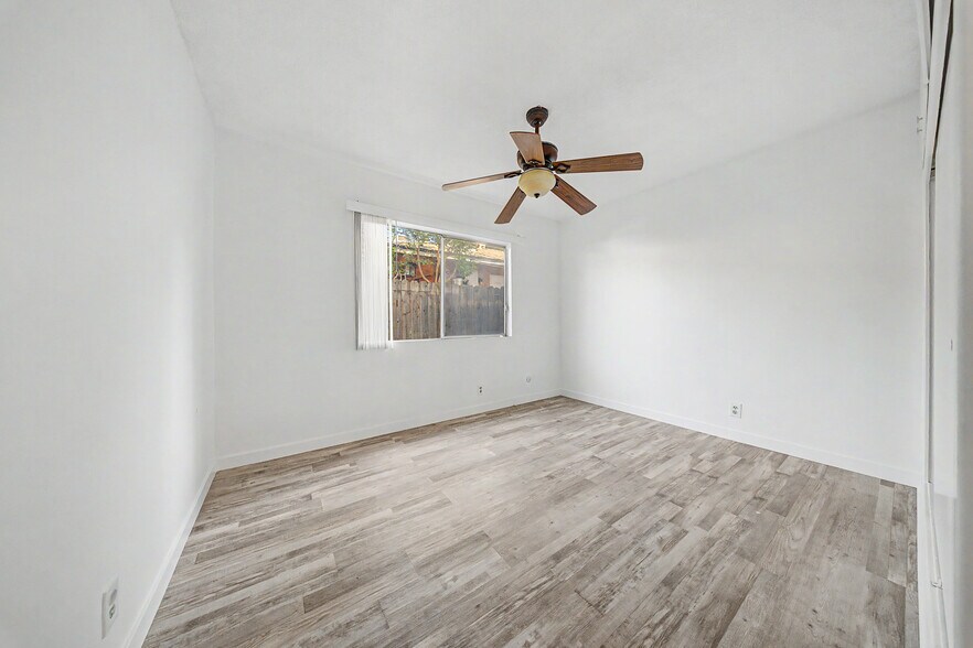 More Photos Of 2521-2523 S 6th Ave, Arcadia Apartments For Sale