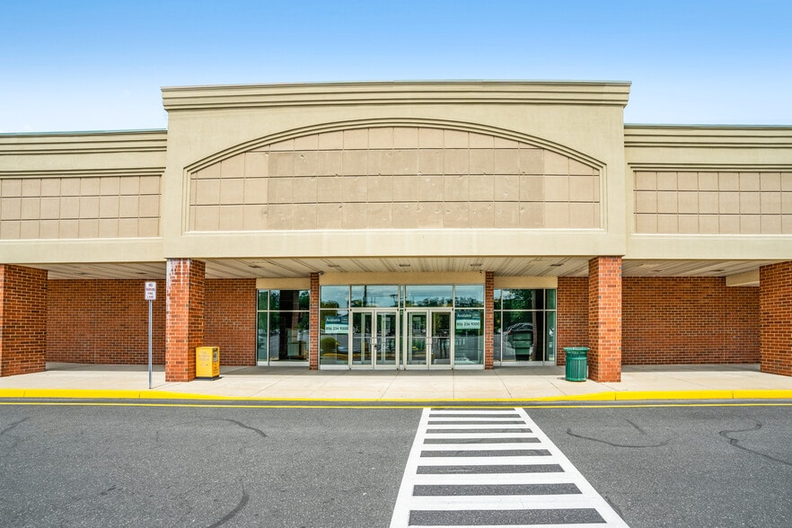 More Photos Of 18 Broadway, Browns Mills Unknown For Lease