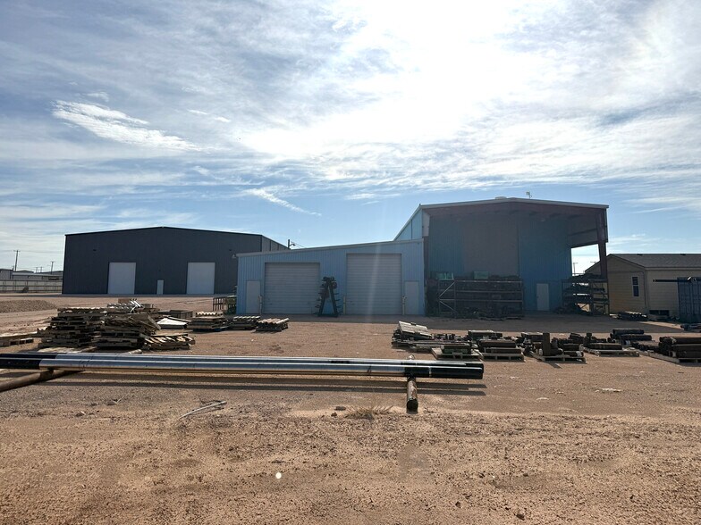 More Photos Of 1602 S Midkiff Rd, Midland Warehouse For Lease