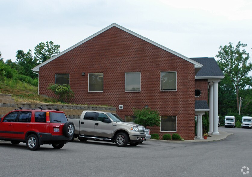 More Photos Of 725 Alexandria Pike, Fort Thomas Medical For Lease