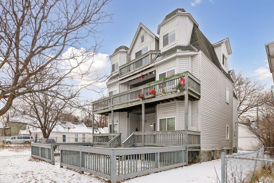 More Photos Of 953 Desoto St, Saint Paul Apartments For Sale