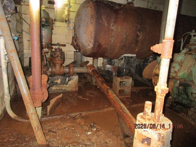 More Photos Of 169 W Bridge St, Lyons Manufacturing For Sale
