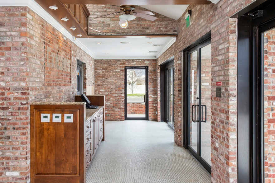 More Photos Of 62375 Rt-25, Southold Restaurant For Sale
