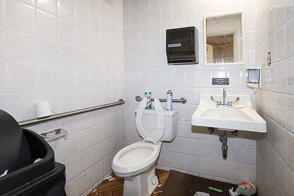 More Photos Of 10917 Rockaway Blvd, South Ozone Park Flex For Lease