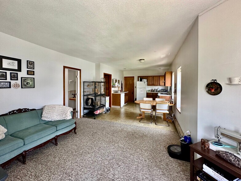 More Photos Of 18 Orchard St, Northampton Apartments For Sale