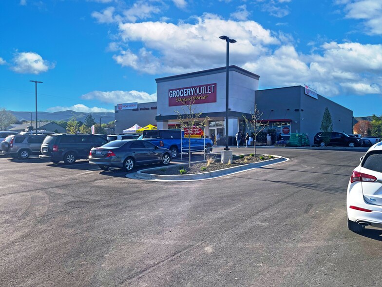 More Photos Of 2175 S Sub Station Rd, Emmett Supermarket For Sale
