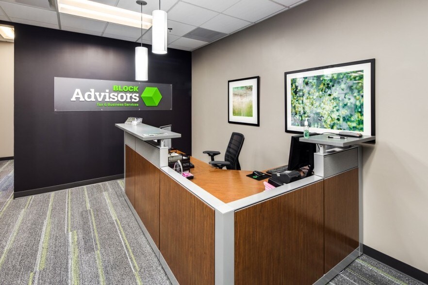More Photos Of 6910 Richmond Hwy, Alexandria Office For Lease