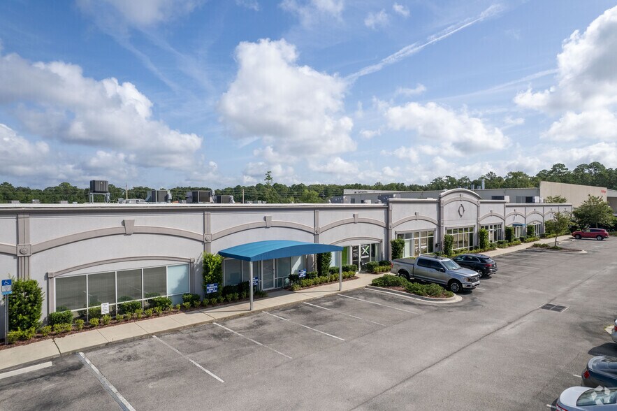 More Photos Of 5220 Shad Rd, Jacksonville Unknown For Lease