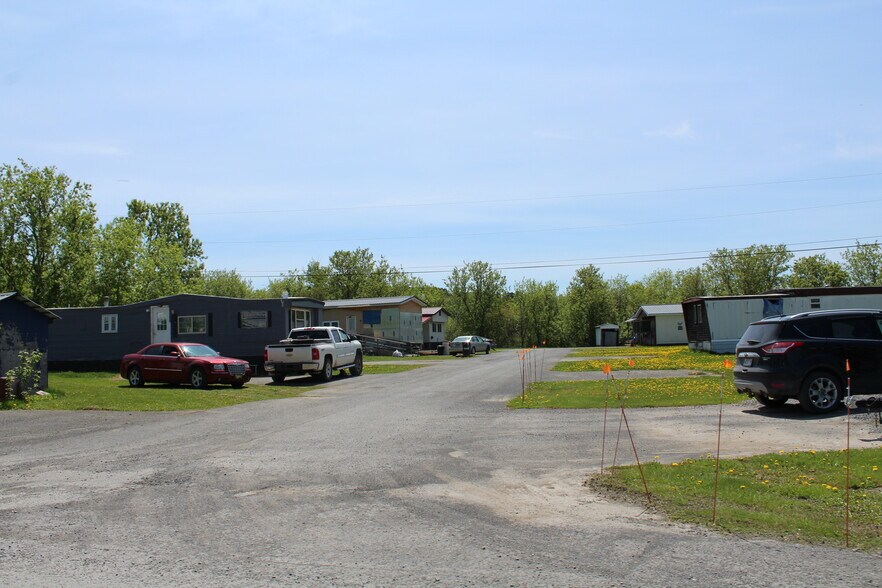 More Photos Of 50 Davis St, Presque Isle Multifamily For Sale