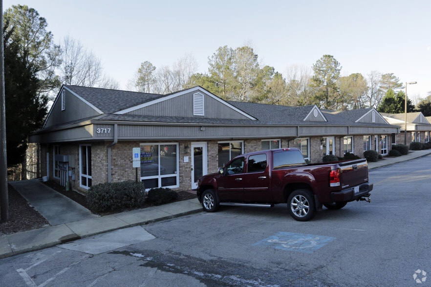 More Photos Of 3717 University Dr, Durham Office For Lease