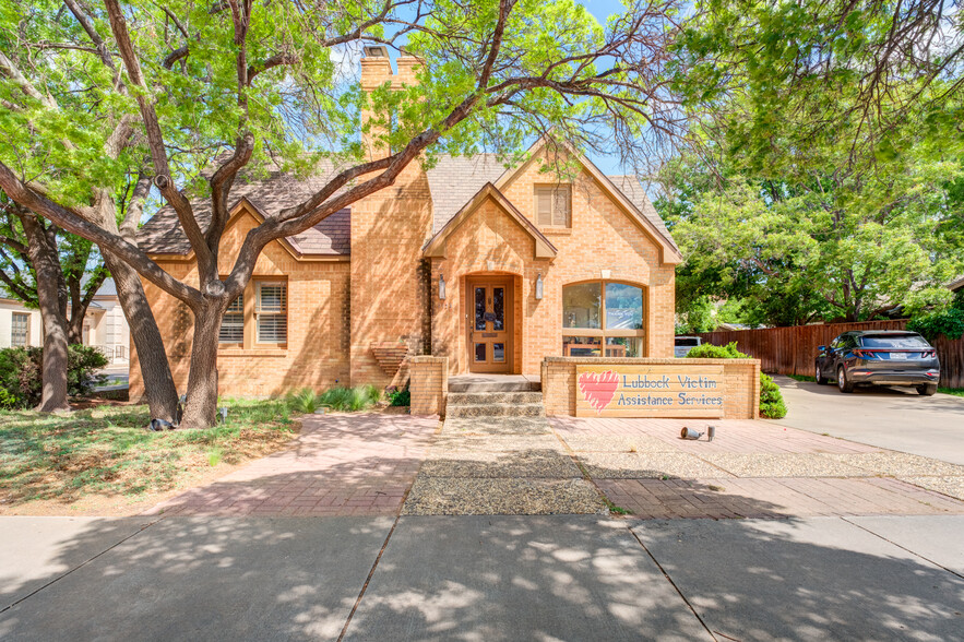 Primary Photo Of 2124 Broadway St, Lubbock Office For Sale