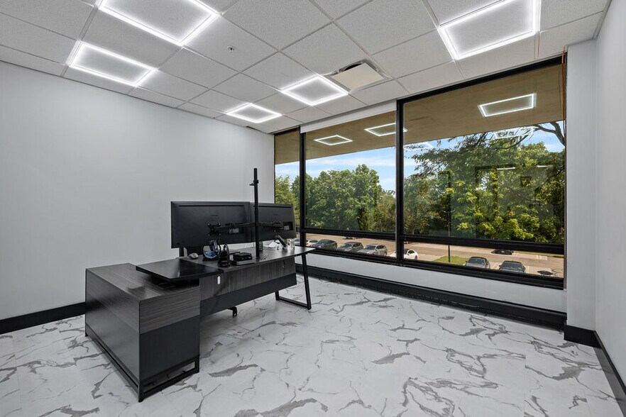 More Photos Of 95 Chestnut Ridge Rd, Montvale Office For Lease