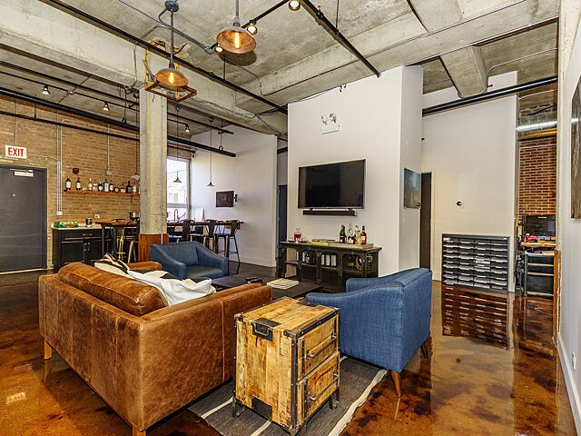 More Photos Of 1406 W Fulton St, Chicago Coworking Space