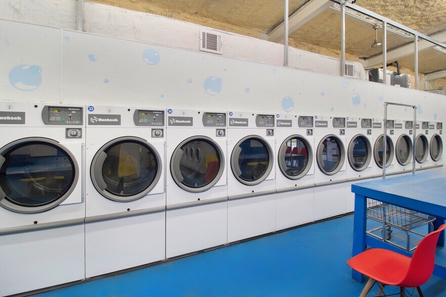 More Photos Of 118 Emory Sr, Trinity Distribution For Sale