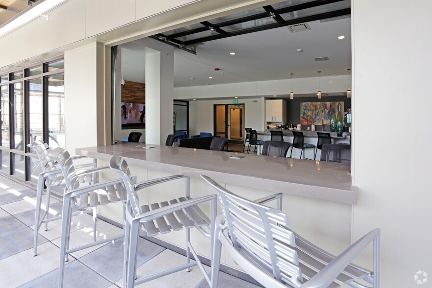 More Photos Of 1415 Cuming St NE, Omaha Apartments For Lease