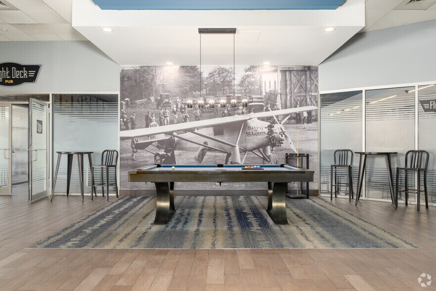 More Photos Of 6921 S Lindbergh Blvd, Saint Louis Hotel For Sale