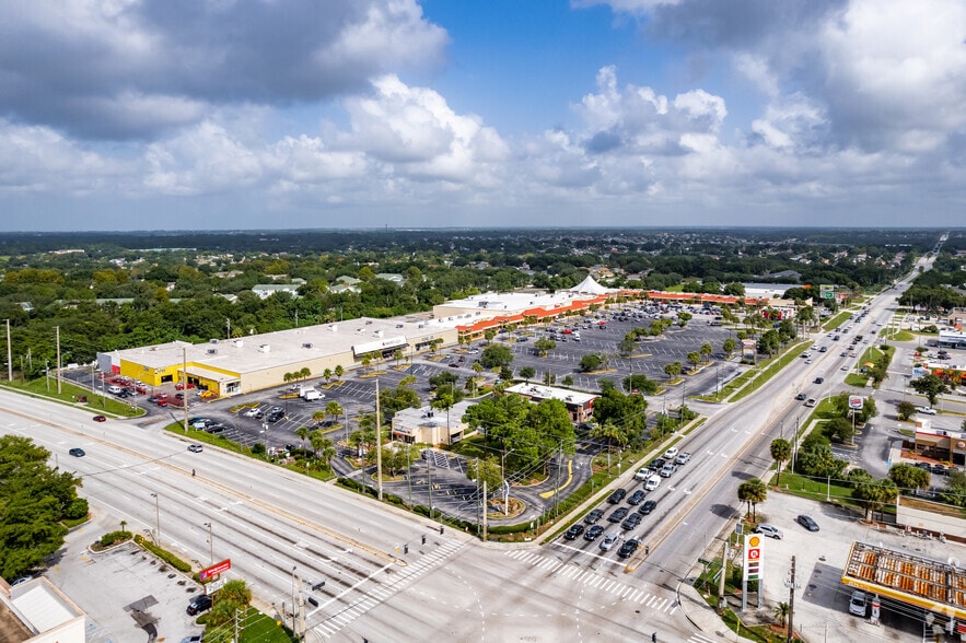 More Photos Of 2704-2858 N Hiawassee Rd, Orlando Unknown For Lease
