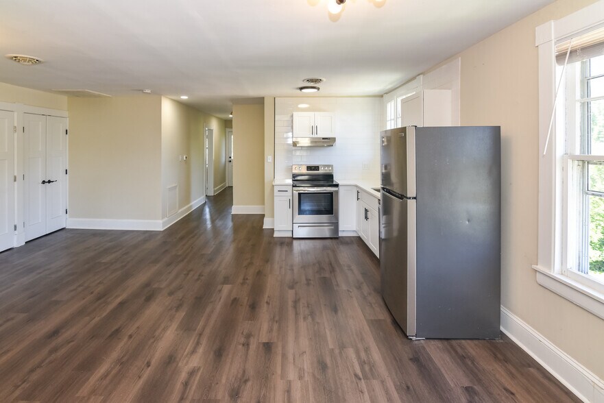 More Photos Of 104 Maple Ave, Chestertown Apartments For Sale
