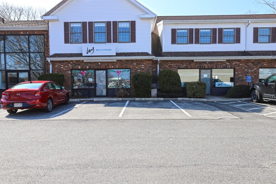 More Photos Of 178-202 Teaticket Hwy, East Falmouth Unknown For Lease