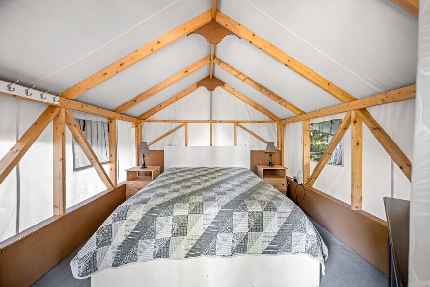 More Photos Of 1885 Central Rd, Hornby Island Land For Sale