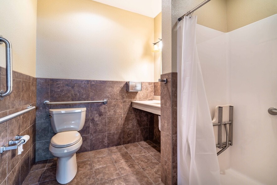 More Photos Of 394 Woodland Dr, Fergus Falls Assisted Living For Sale