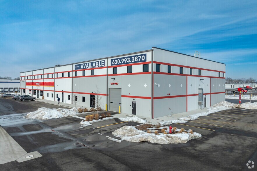 More Photos Of 70 Airport Rd, Elgin General Retail For Sale