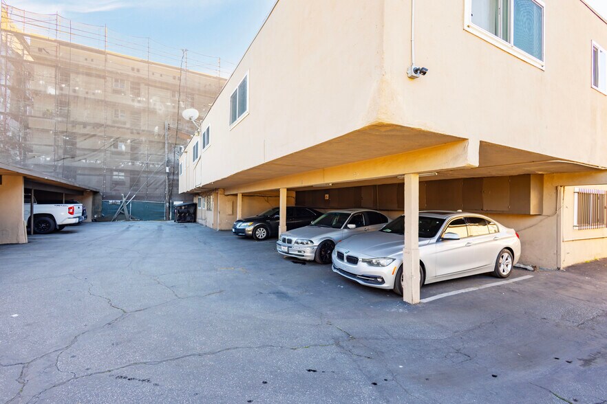 More Photos Of 10130 S Inglewood Ave, Inglewood Apartments For Sale
