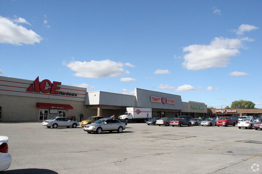 More Photos Of 3801-3995 Nameoki Rd, Granite City Storefront For Sale