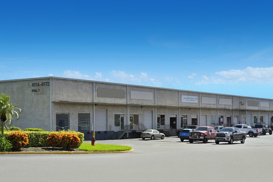 More Photos Of 4502-4740 Transport Dr, Tampa Unknown For Lease