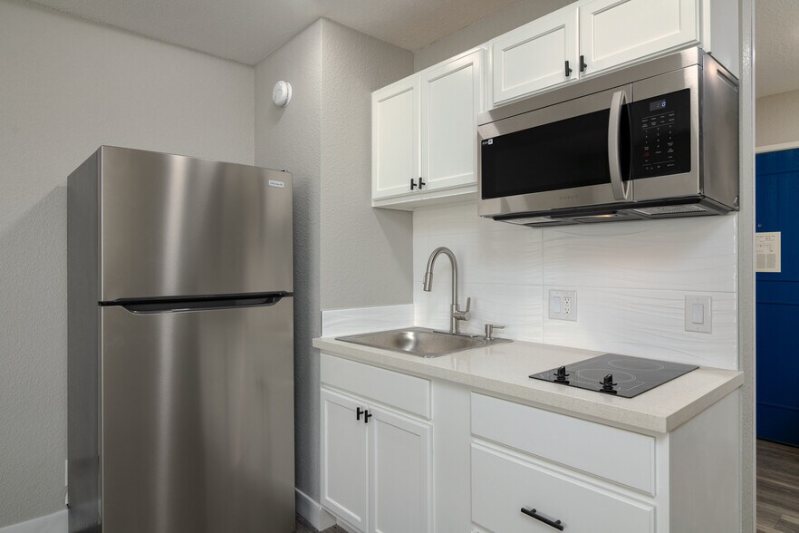 More Photos Of 3211 S 79th East Ave, Tulsa Apartments For Sale