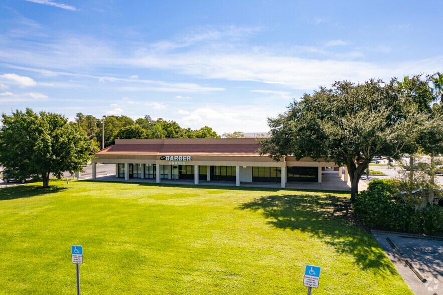 More Photos Of 3711 Tampa Rd, Oldsmar General Retail For Lease