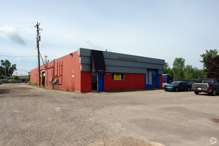 More Photos Of 46585-46601 Grand River Ave, Novi Warehouse For Sale