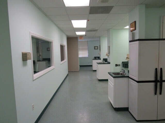 More Photos Of 4001 Confederate Point Rd, Jacksonville Medical For Sale