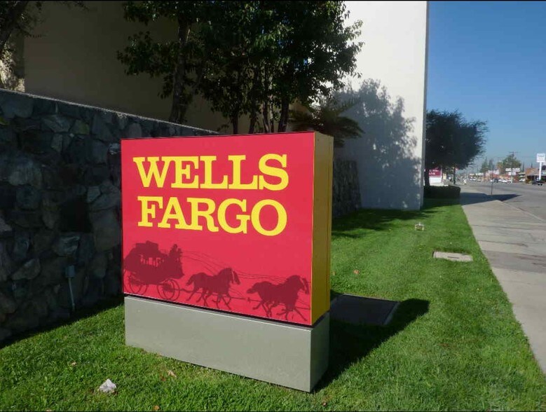 More Photos Of 1565 E Highland Ave, San Bernardino Bank For Sale