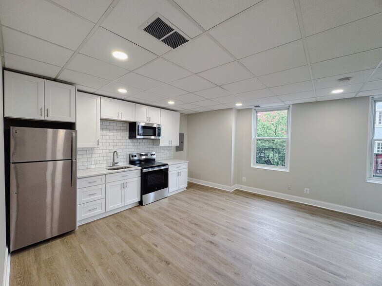 More Photos Of 1130 Light St, Baltimore Apartments For Lease