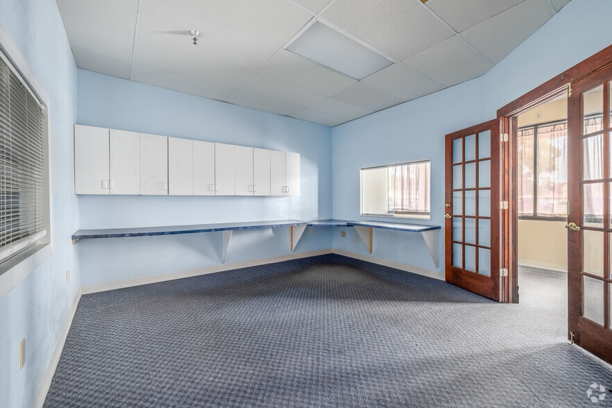 More Photos Of 4901 E Silver Springs Blvd, Ocala Unknown For Lease