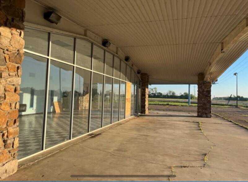 More Photos Of 2975 Highway 61 N, Tunica Manufacturing For Sale