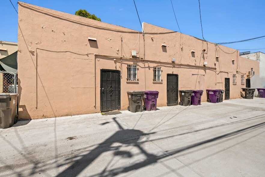 More Photos Of 2070 Santa Fe Ave, Long Beach Storefront Retail Office For Sale