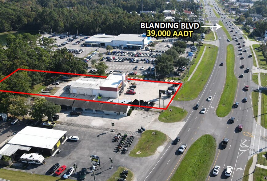 More Photos Of 7739 Blanding Blvd, Jacksonville Auto Dealership For Lease