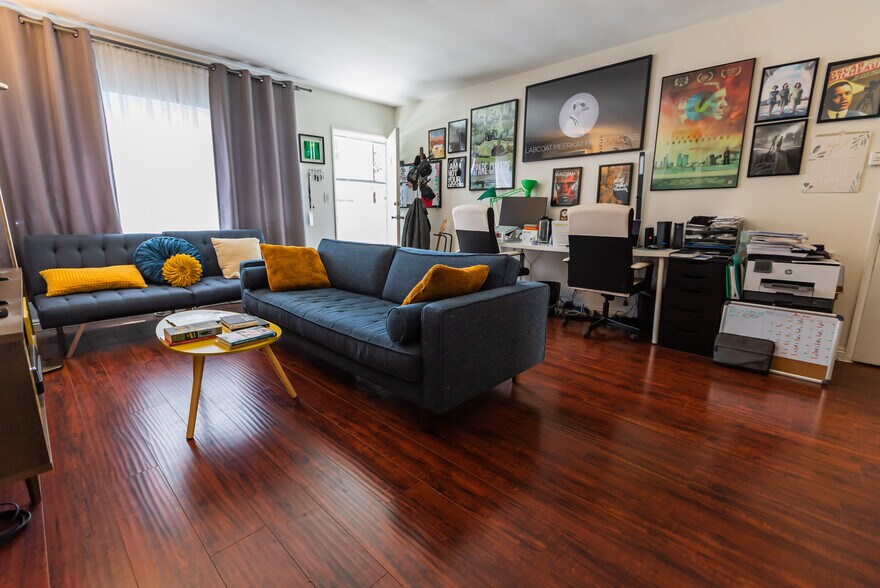 More Photos Of 11852 Chandler Blvd, Valley Village Apartments For Sale