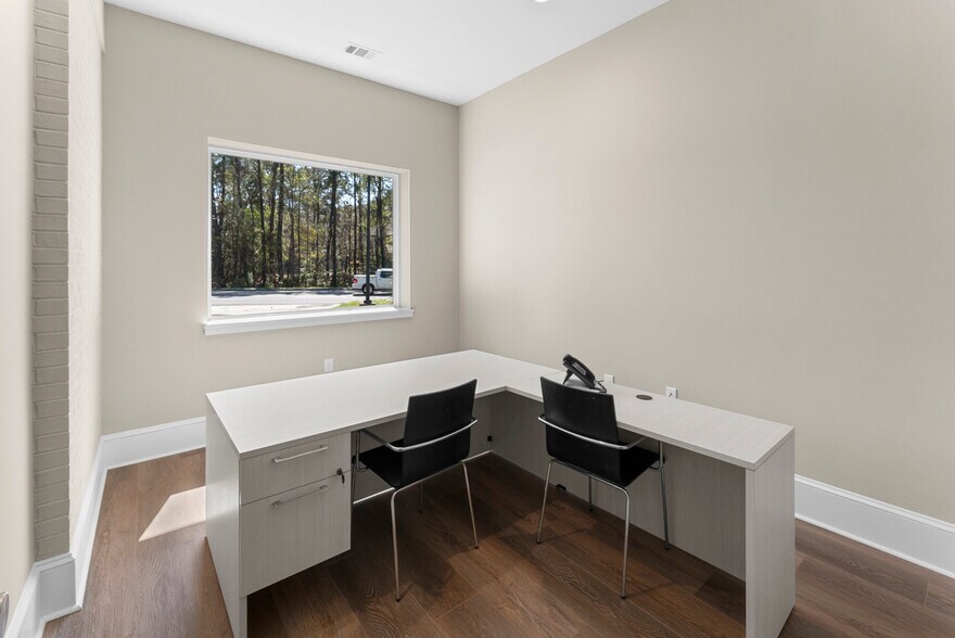 More Photos Of 710 Mall Blvd, Savannah Bank For Sale