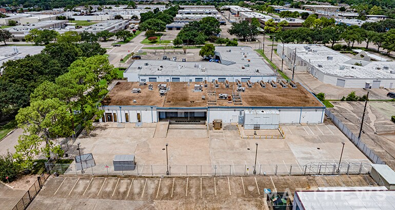 More Photos Of 10718 Fallstone Rd, Houston Warehouse For Sale