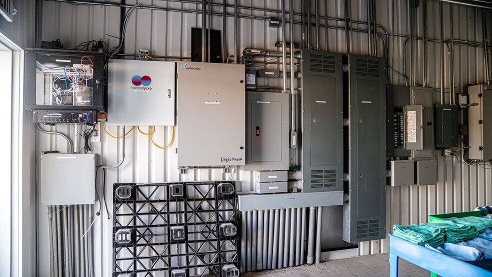 More Photos Of 3720 N Moss Ave, Odessa Carwash For Sale