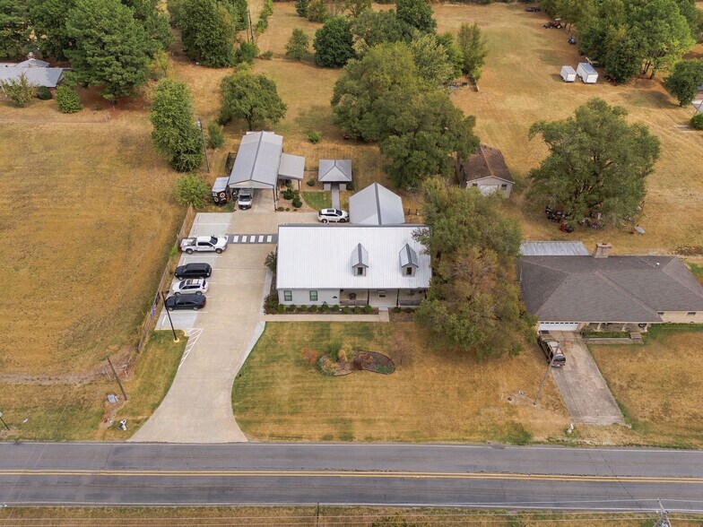 More Photos Of 5876 Elm Springs Rd, Elm Springs Office For Lease