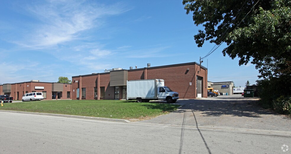 More Photos Of 751 Mckay Rd, Pickering Service For Lease